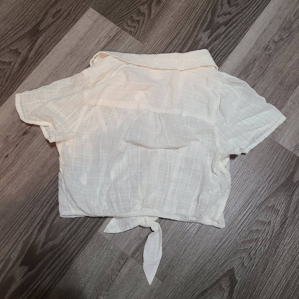 American Eagle White Blouse - Picture 3 of 4